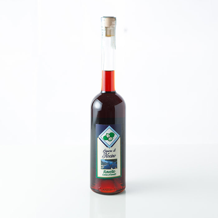 Walnut liqueur